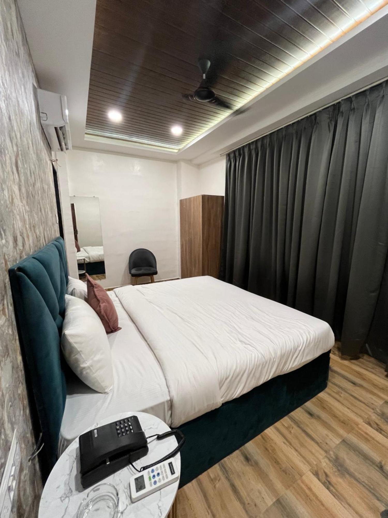 Hotel Vedicvista Indore Eksteriør bilde